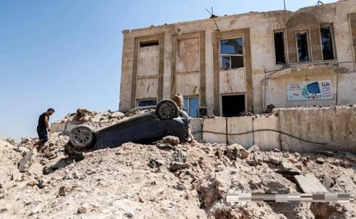 시리아 정부군의 공격으로 파괴된 이들립 지역의 건물 <사진=연합>