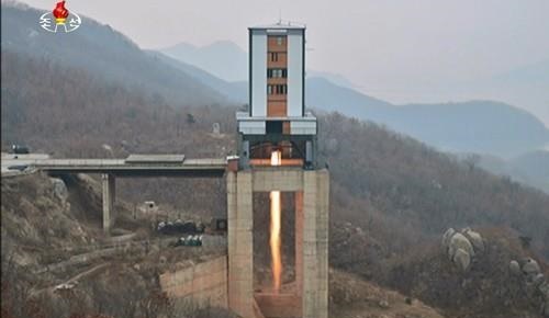 북한이 2017년 진행한 신형 고출력 로켓엔진 지상분출시험