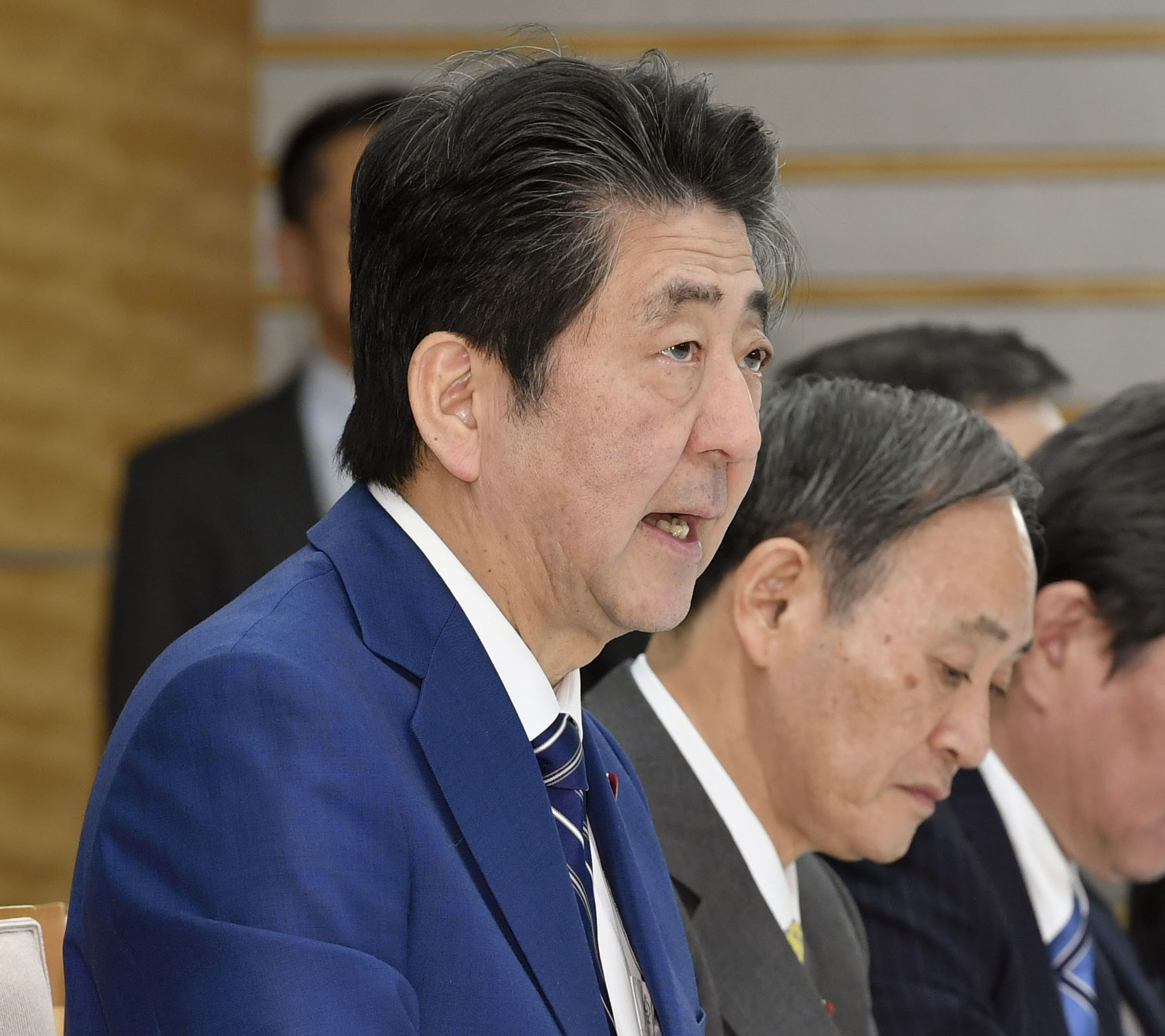 코로나19 대책회의 주재하는 일본 아베 신조 총리