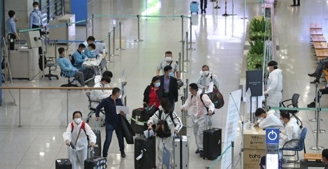 인천 국제공항 제1터미널 입국자들