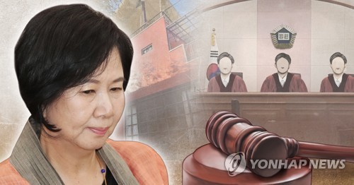 손혜원 의원, '목포 부동산 투기 의혹' 재판