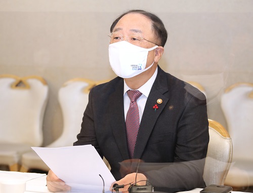  홍남기 경제부총리 겸 기획재정부 장관
