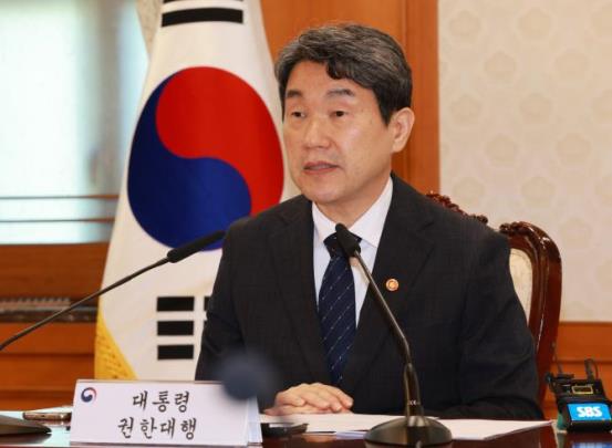 이주호 대통령 권한대행 사회부총리 겸 교육부 장관 <사진=연합뉴스>
