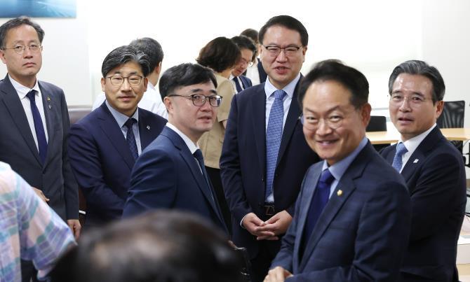 추경안 관련 회의 <사진=연합뉴스>