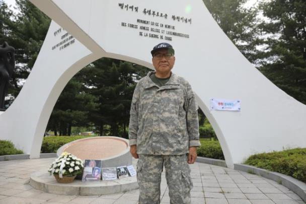 참전 기념탑 찾은 납북자가족 <사진=연합뉴스>