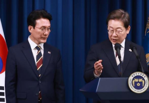 이재명 대통령, 김민석 국무총리 후보자 소개 <사진=연합뉴스>