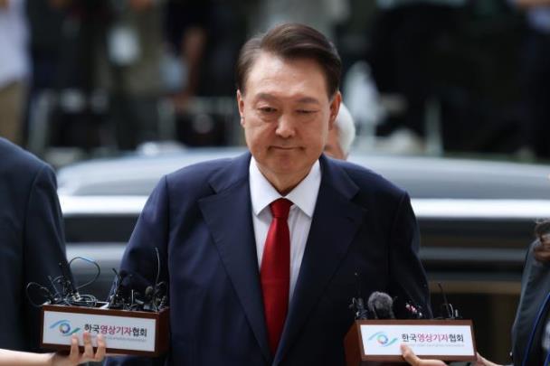 9일 영장실질심사에 출석하기 위해 서울중앙지법에 윤 전 대통령 <사진=연합뉴스> 