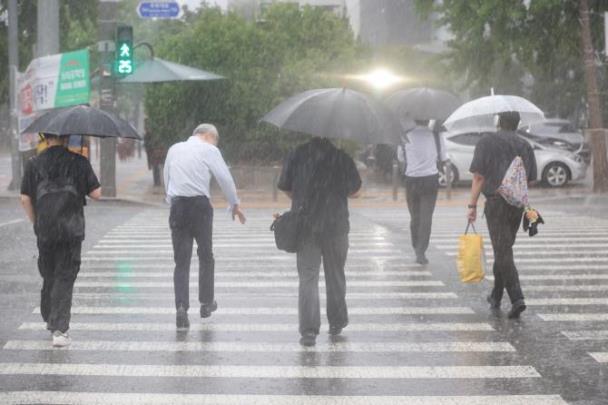 비 내리는 서울 <사진=연합뉴스>