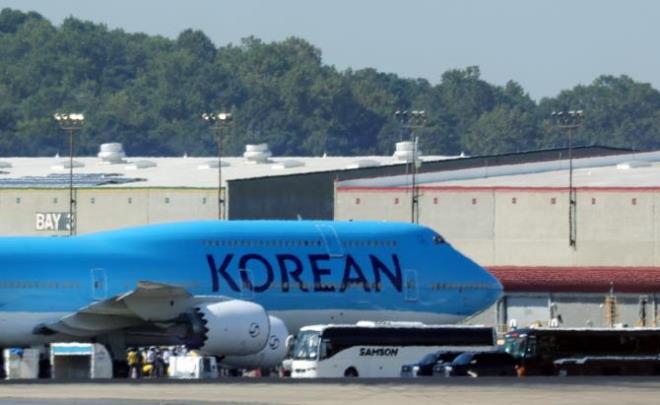 석방된 한국인 근로자 탑승한 전세기 <사진=연합뉴스>
