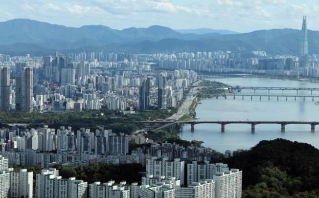 서울 남산에서 바라본 강북 집합건물(아파트·다세대·연립·오피스텔) 모습 <사진=연합뉴스>