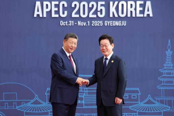 APEC 이재명 대통령, 시진핑 중국 국가주석 영접 <사진=연합뉴스>