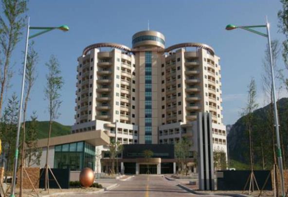 철거 전 북한 금강산 이산가족면회소의 모습 <사진=연합뉴스>