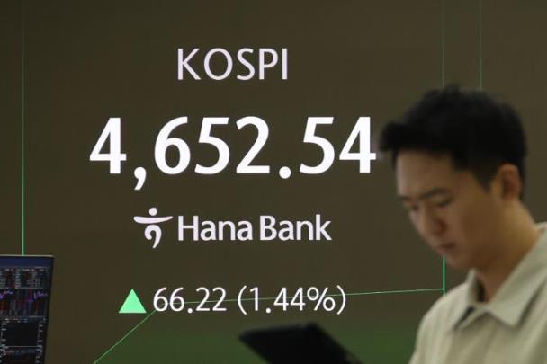 장중 코스피, 역대 최고치 또 경신 <사진=연합뉴스>