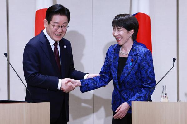 이재명 대통령과 다카이치 사나에 일본 총리 <사진=연합뉴스>