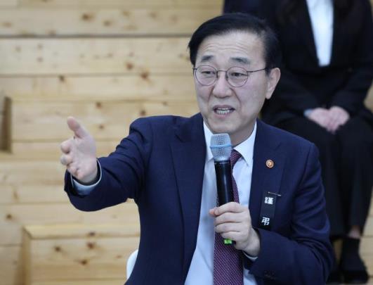 발언하는 김윤덕 국토장관 <사진=연합뉴스>