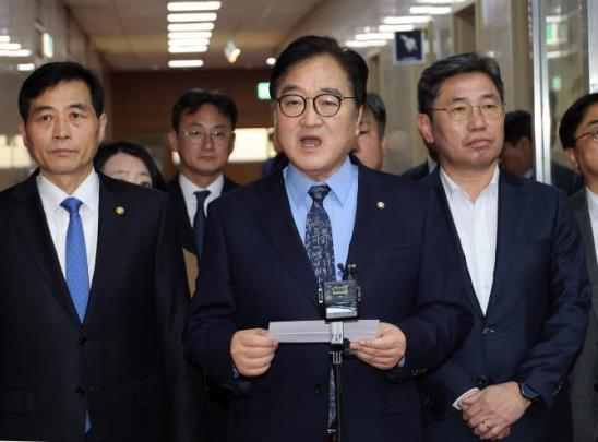 윤석열 전 대통령 1심 선고 소회 밝히는 우원식 국회의장 <사진=연합뉴스>