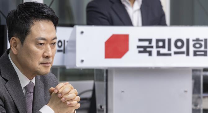 생각에 잠긴 장동혁 <사진=연합뉴스>