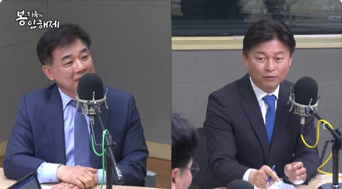 TBS ''봉지욱의 봉인해제''에 출연한 김병욱 전 청와대 정무비서관, 조용익 부천시장 <사진=TBS>
