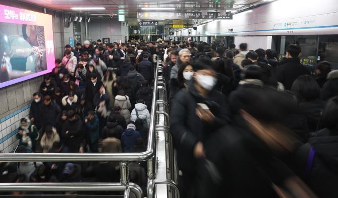 서울 지하철 4호선 충무로역 <사진=연합뉴스>