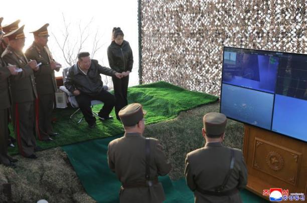 북한, 탄도미사일 집속탄두 시험발사 <사진=조선중앙통신/연합뉴스>