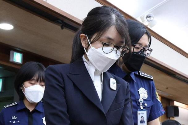 법정 출석한 김건희 <사진=연합뉴스>