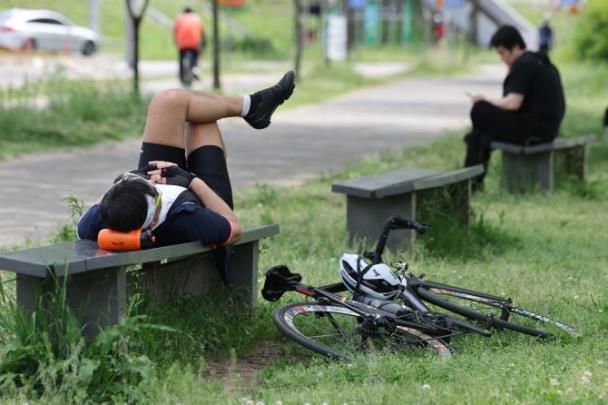 휴일 <사진=연합뉴스>