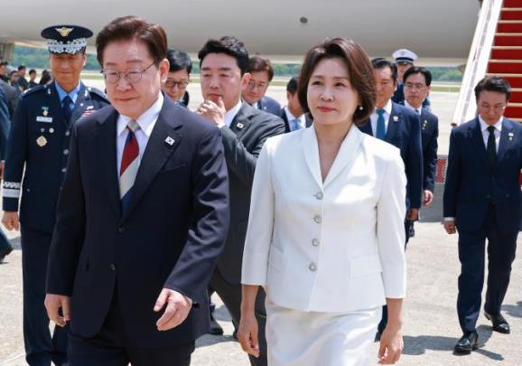 이 대통령, G7ㆍ유럽순방 마치고 귀국 <사진=연합뉴스>