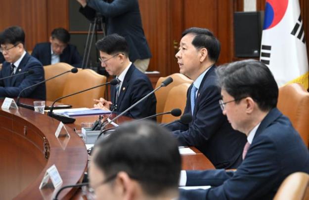 구윤철 부총리, 비상경제본부회의 겸 경제관계장관회의 겸 부동산관계장관회의 주재 <사진=재정경제부 제공>