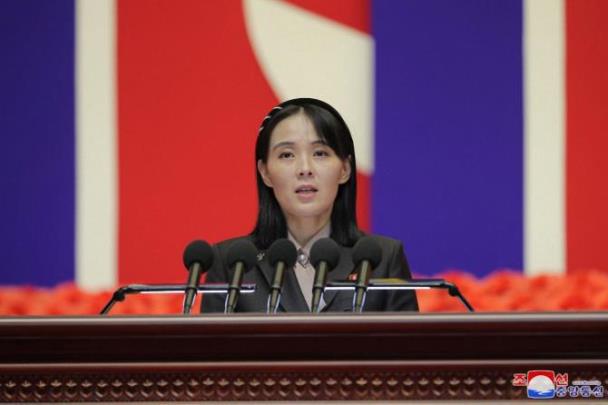 지난해 8월 비상방역총화회의서 토론하는 김여정 부부장 <사진=연합뉴스>