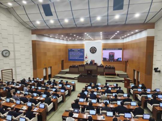 서울시의회 제339회 임시회 <사진=TBS>